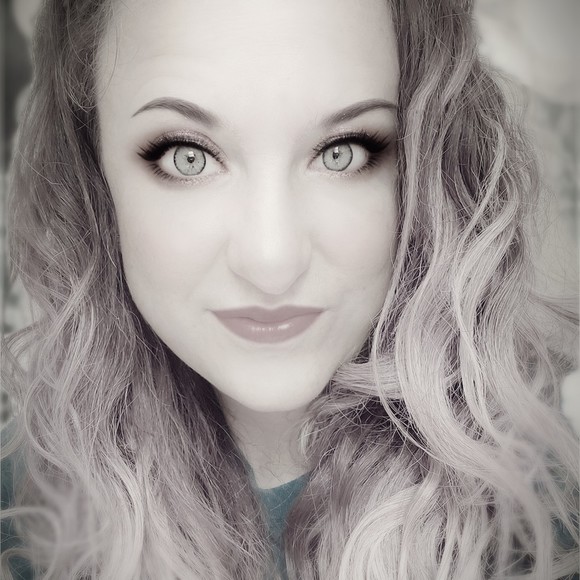 Meet your Posher, Posh - Picture 1 of 1